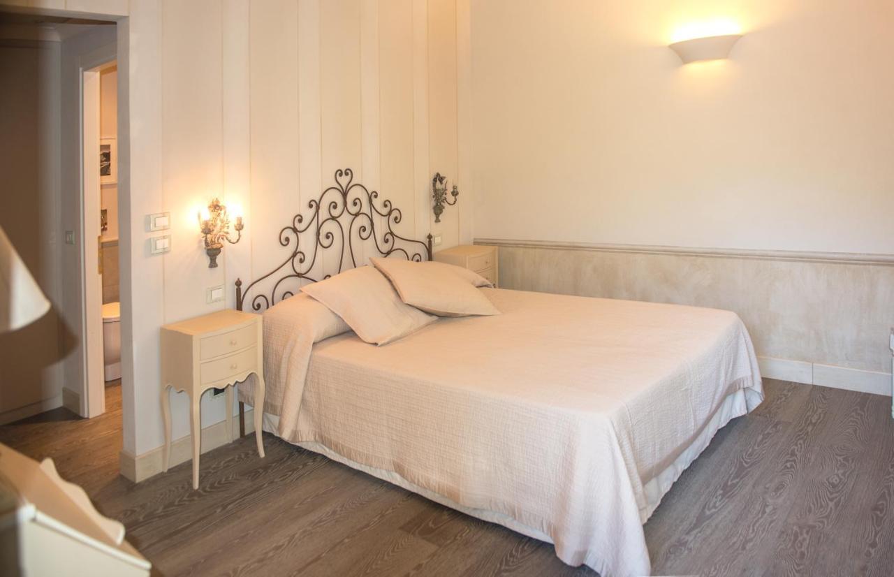 Double or Twin Room Mountain View