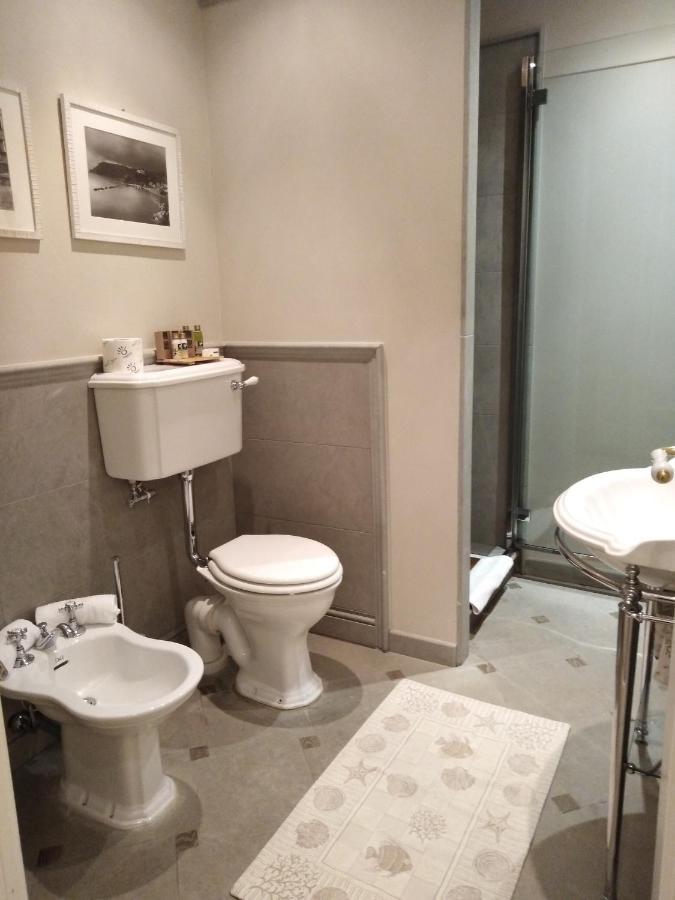Double or Twin Room Mountain View