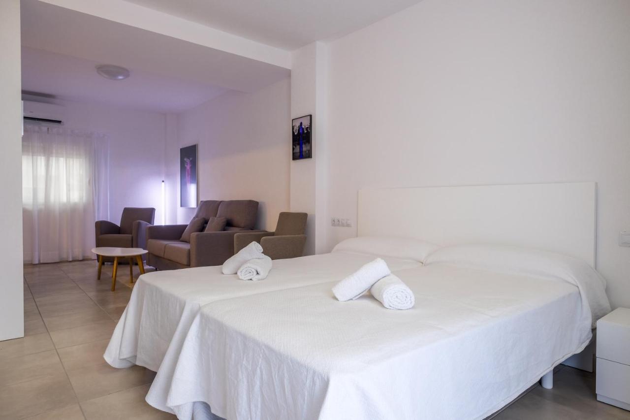 Monolocale con Divano-Letto