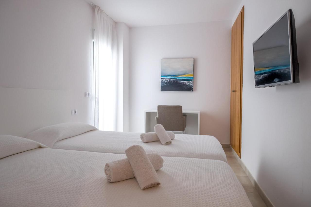 Appartamento con 2 Camere da Letto - senza Aria Condizionata/Riscaldamento