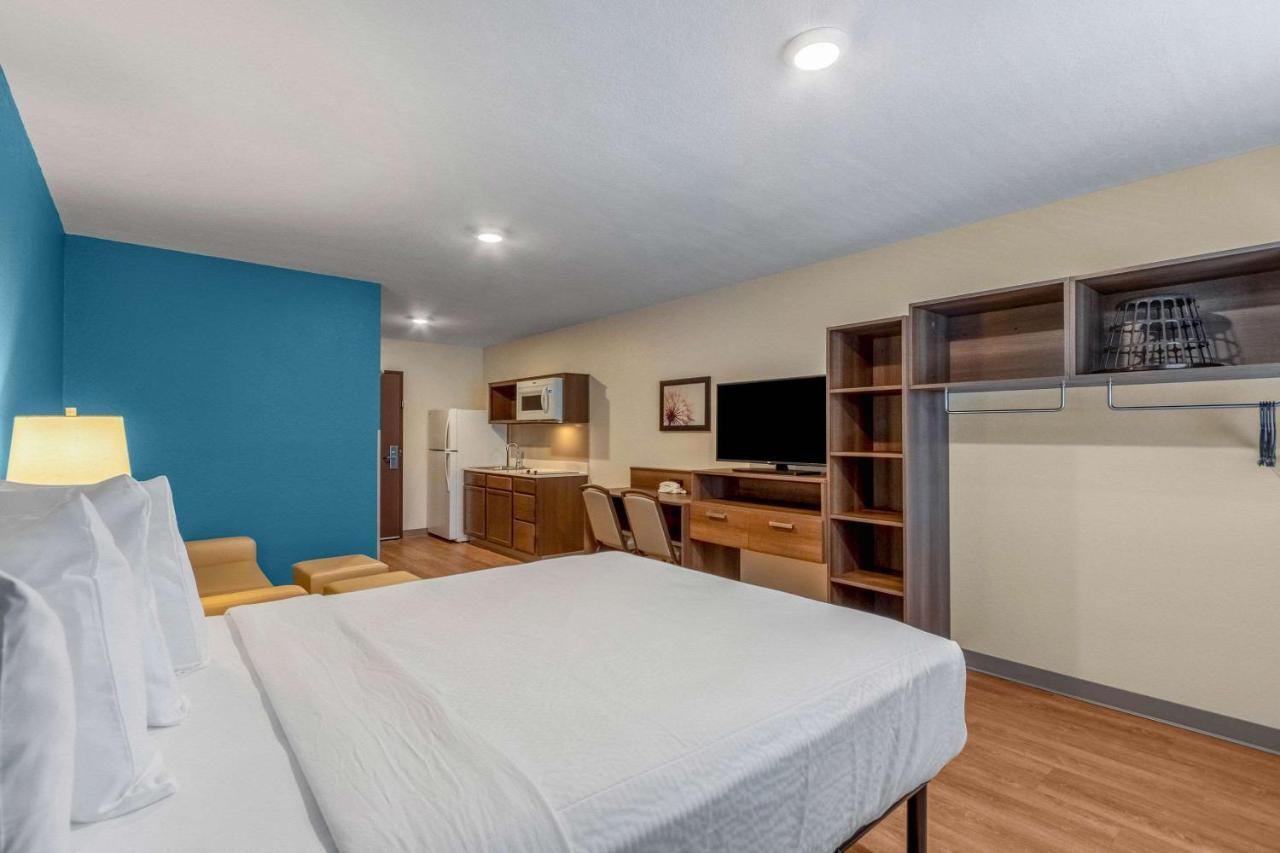 Queen Room with Sofa Bed - Disability Access/Non-Smoking,1013313223:JPEG