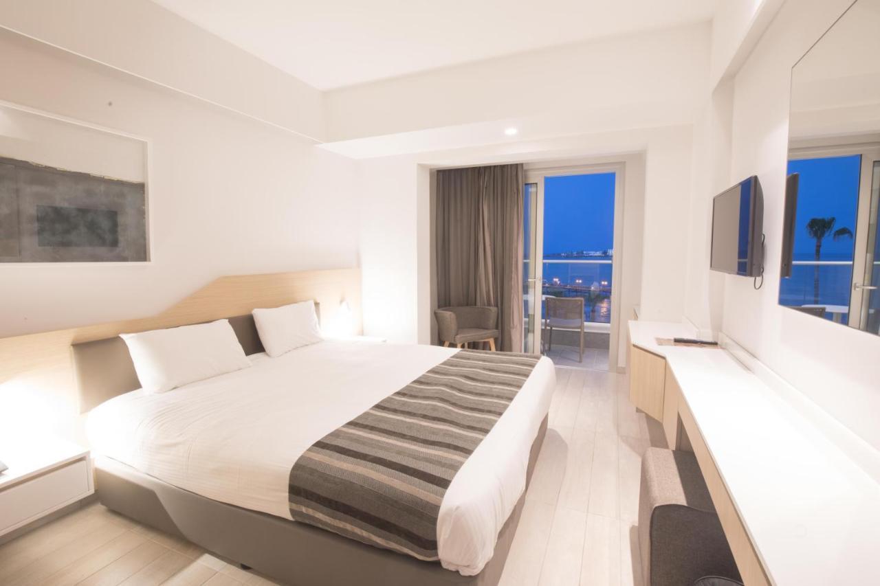 Chambre Double ou Lits Jumeaux - Vue sur Mer