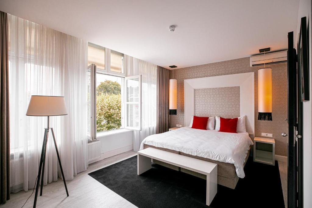 Chambre Lit King-Size - Vue sur Ville
