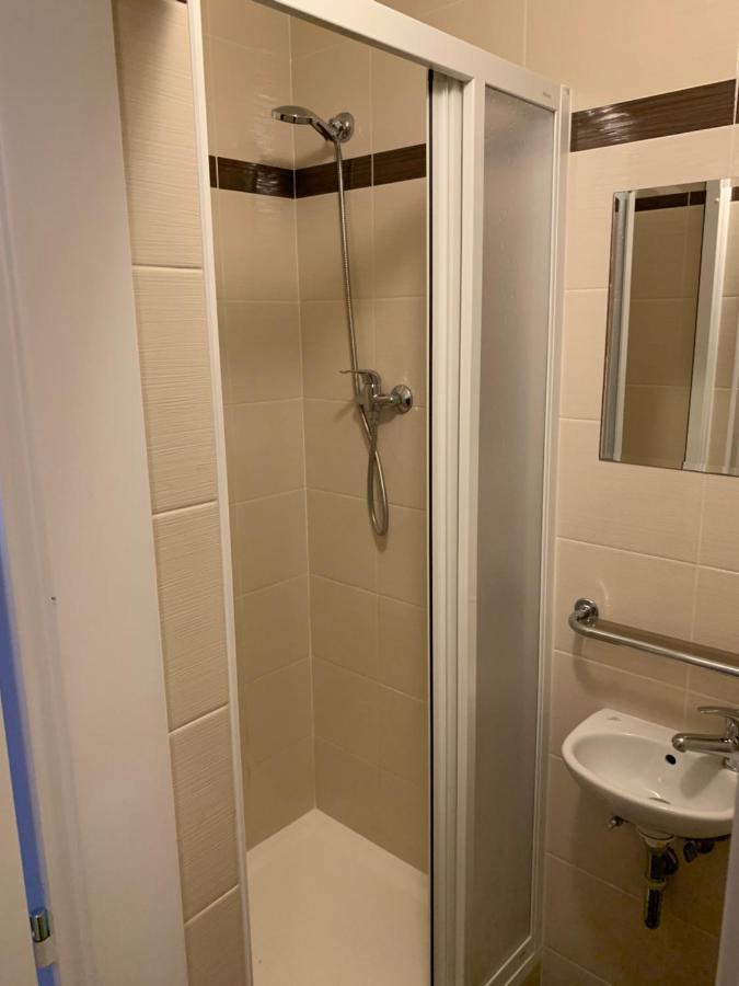 Chambre Triple avec 1 Lit d'Appoint