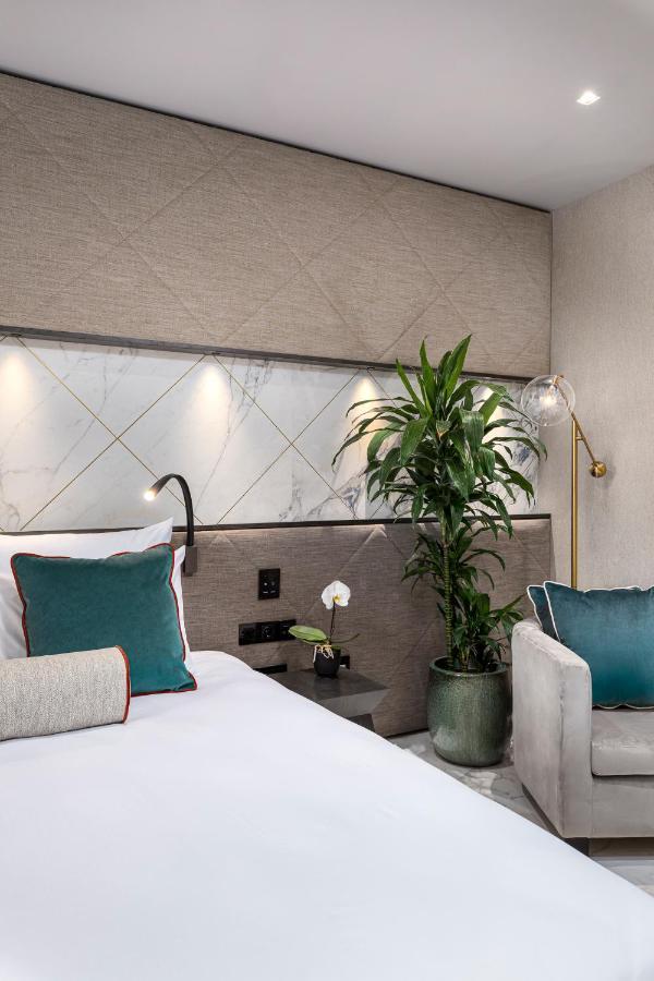 Superior Double Room Side Seaview
