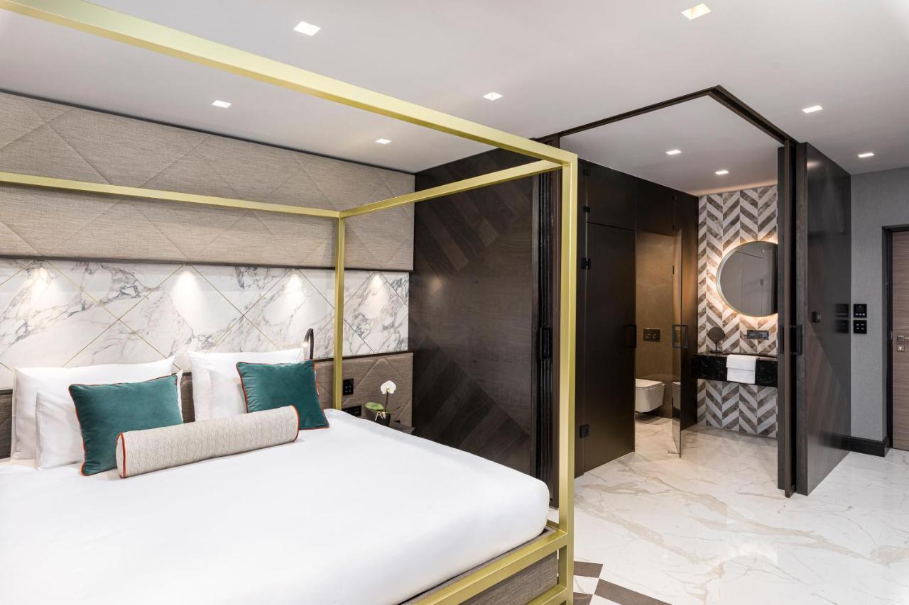 Deluxe Double Room Balcony Side Sea View