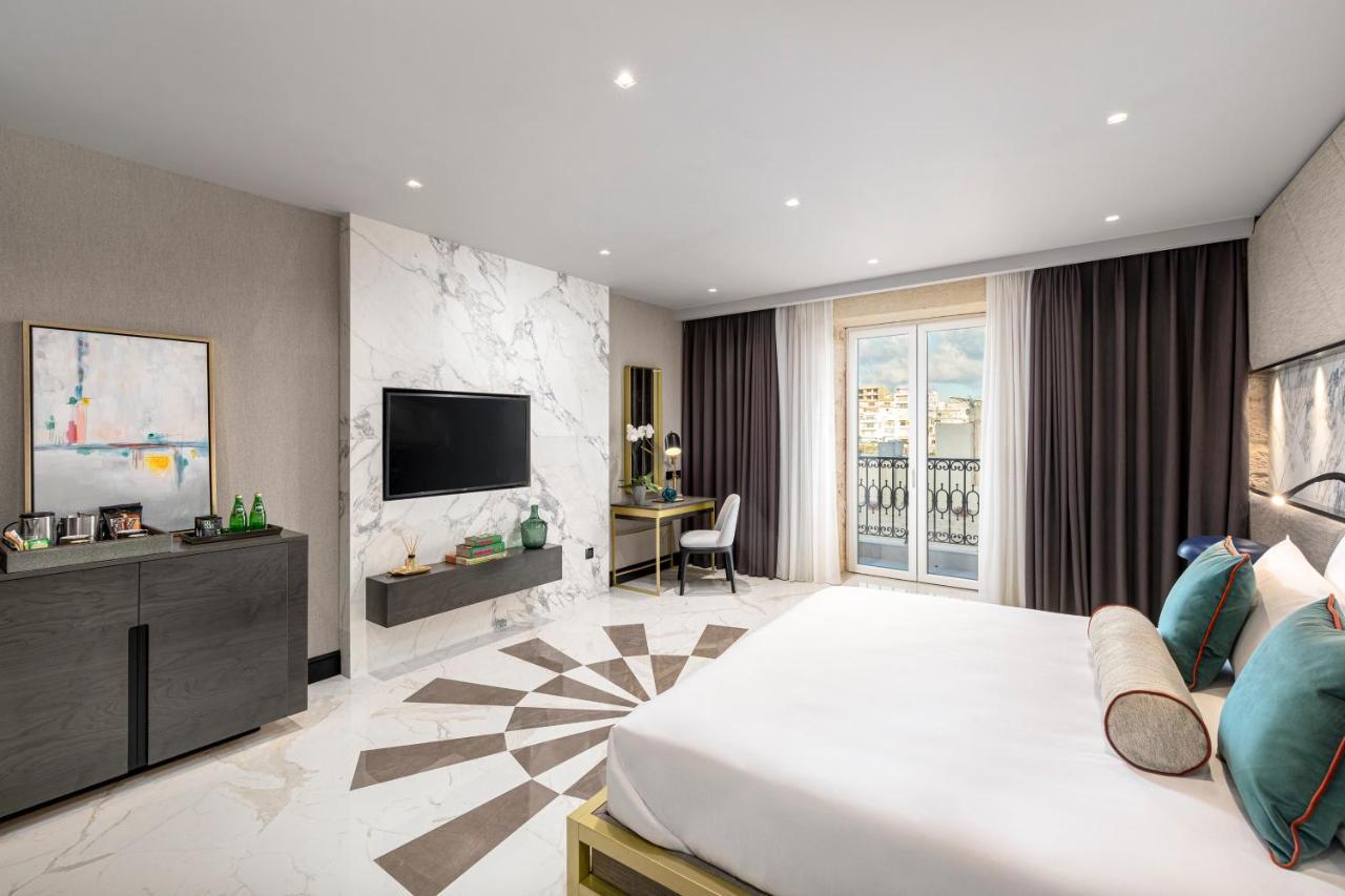 Superior Double Room Side Seaview