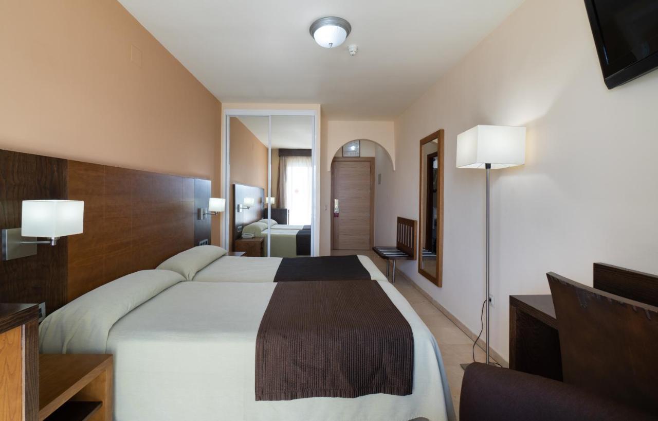 Doppel-/Zweibettzimmer mit Meerblick