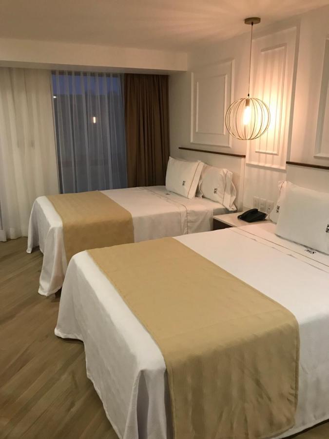 Deluxe Twin Room,1041145972:JPEG