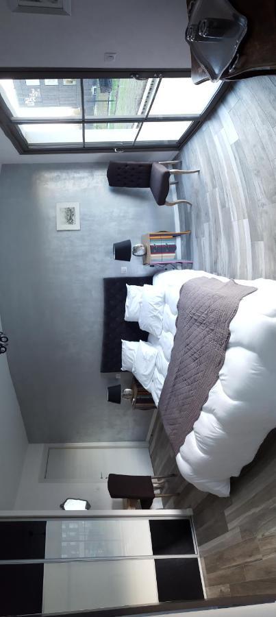 Chambre Double - Accessible aux Personnes à Mobilité Réduite