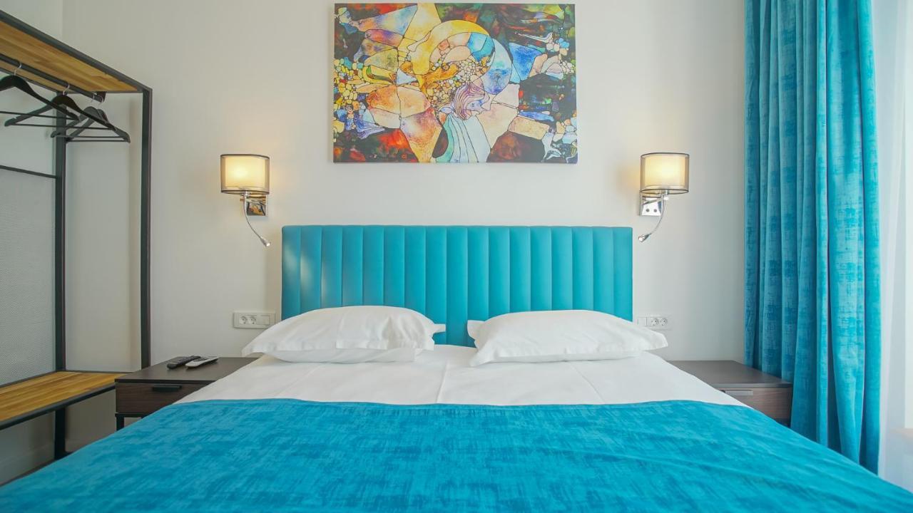 Double Room,1053773761:JPEG