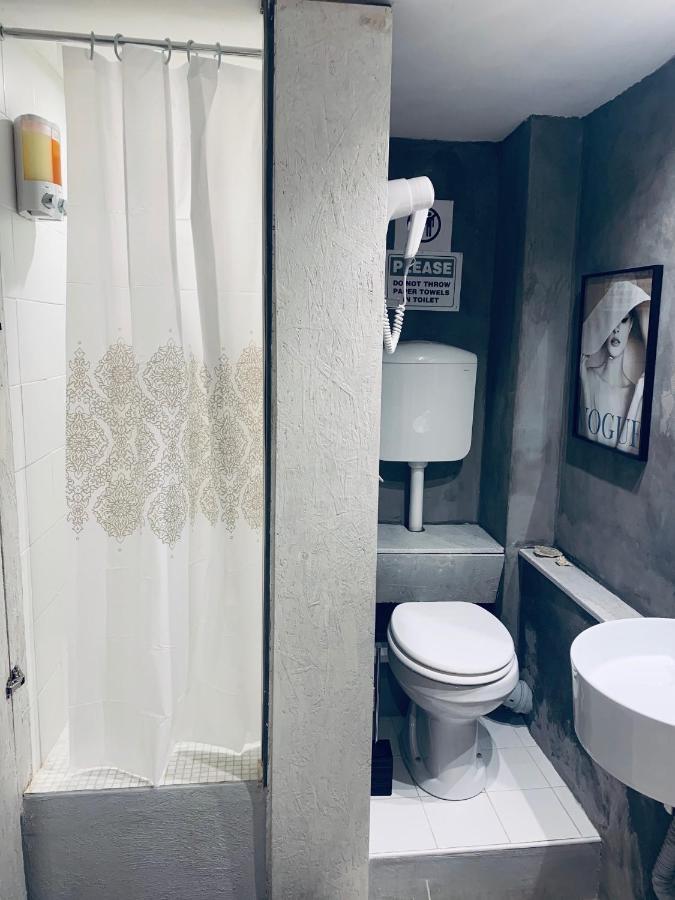 Deluxe Room Private External Bathroom