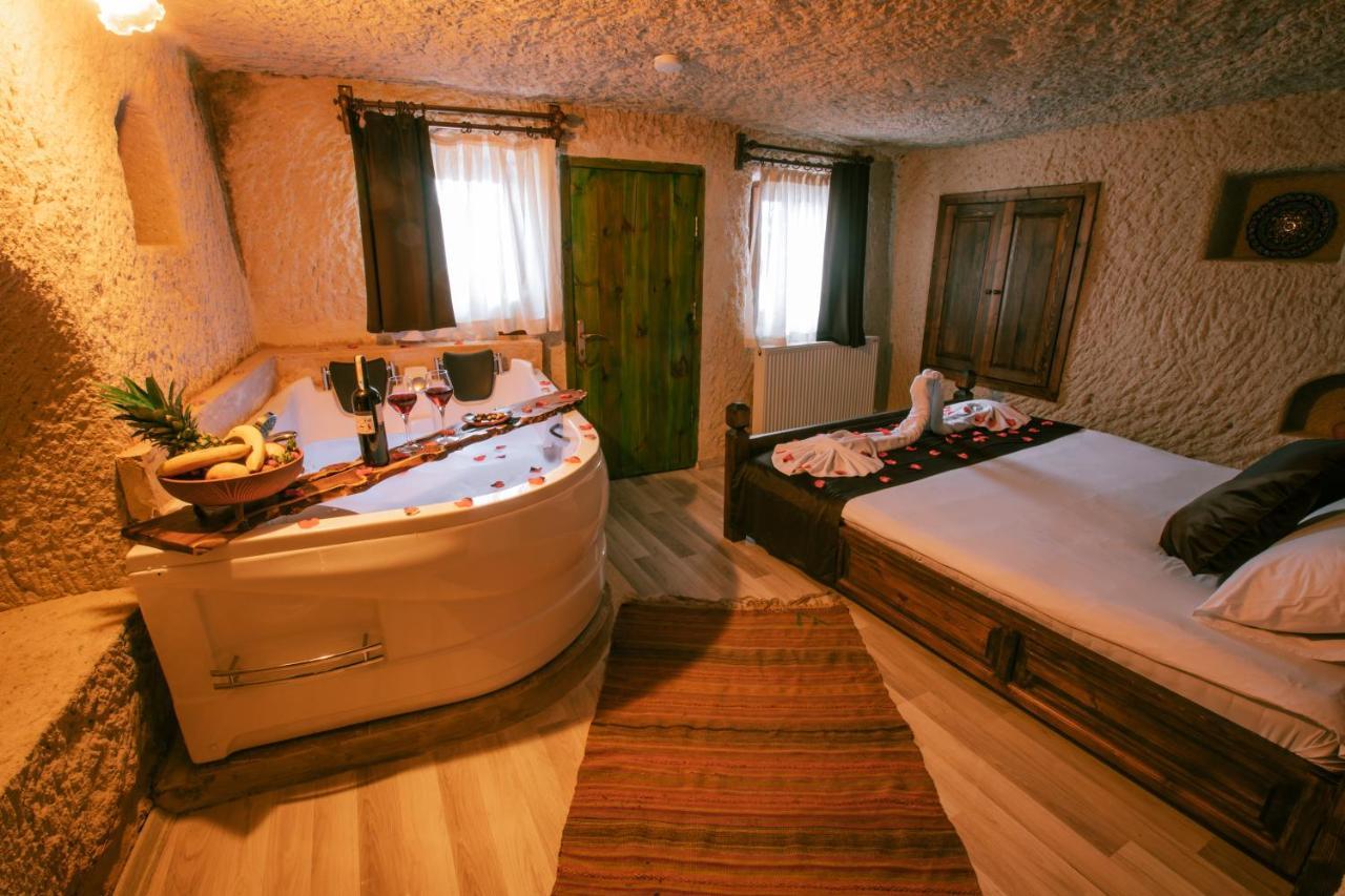 Suite met Queensize Bed en Bubbelbad