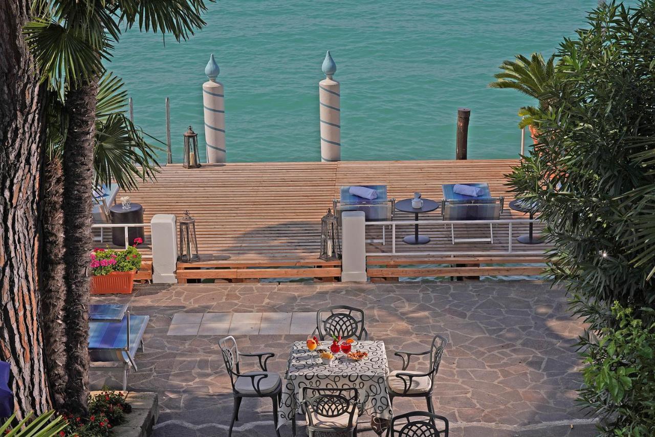 Superior Double or Twin Room Lake View