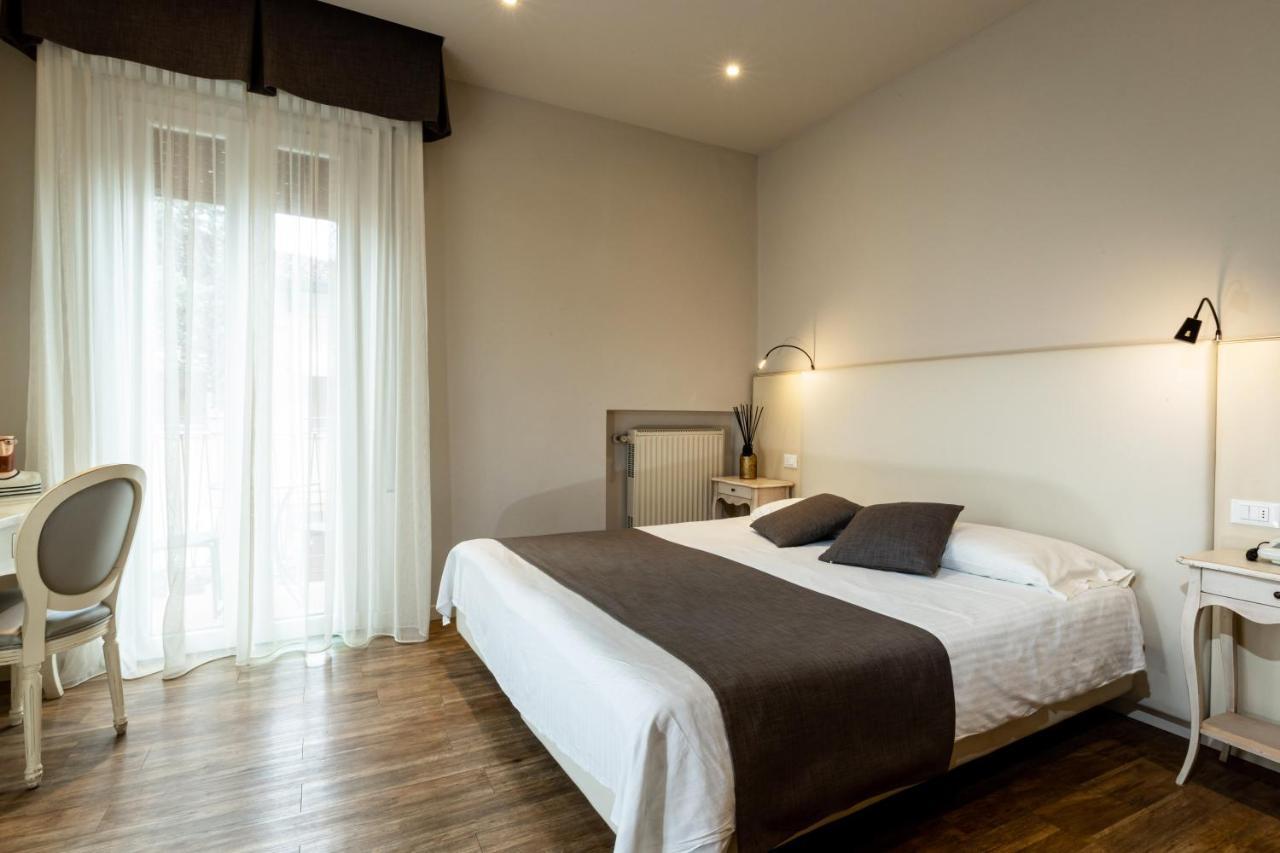 Comfort Double or Twin Room Partial Lake View Annex
