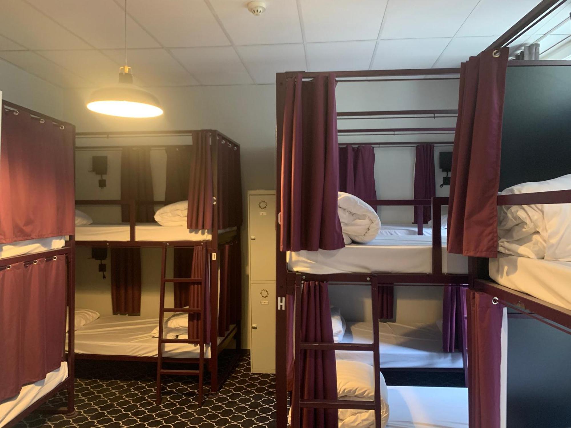 Bed in 10-Bed Mixed Dorm Ensuite