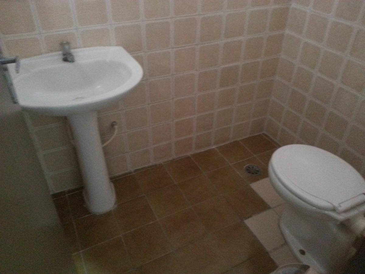 Triple Room Bathroom,1091211669:JPEG