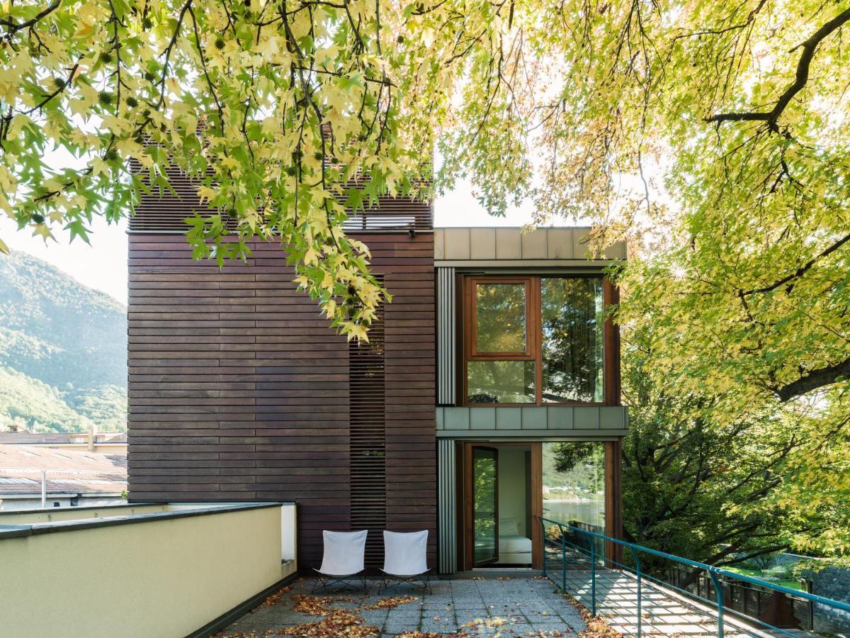 Double or Twin Room with Lake View