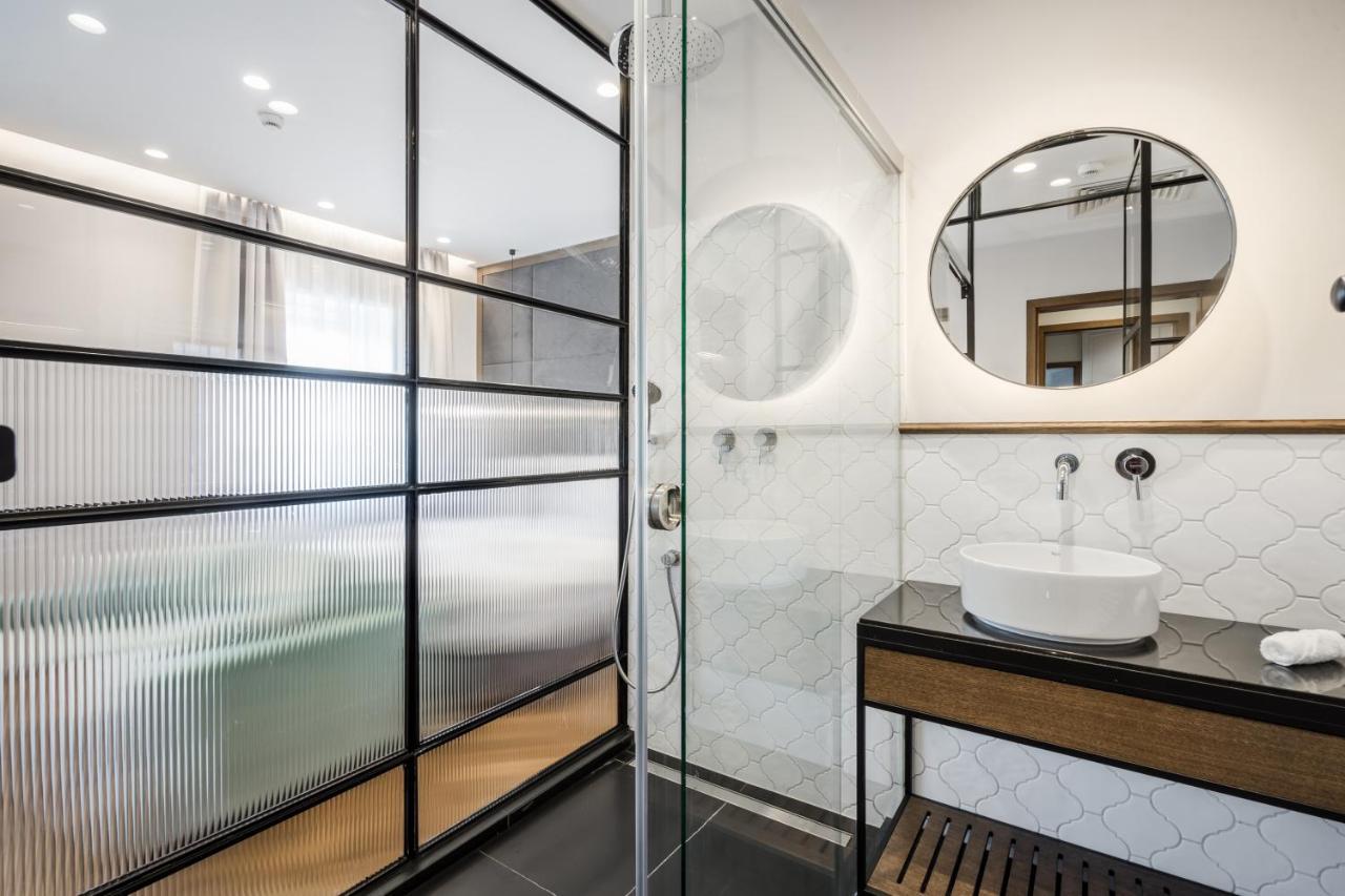 Deluxe Double Room Extra Bed