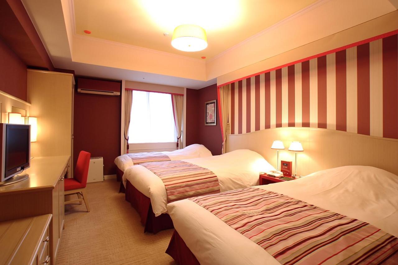 Triple Room