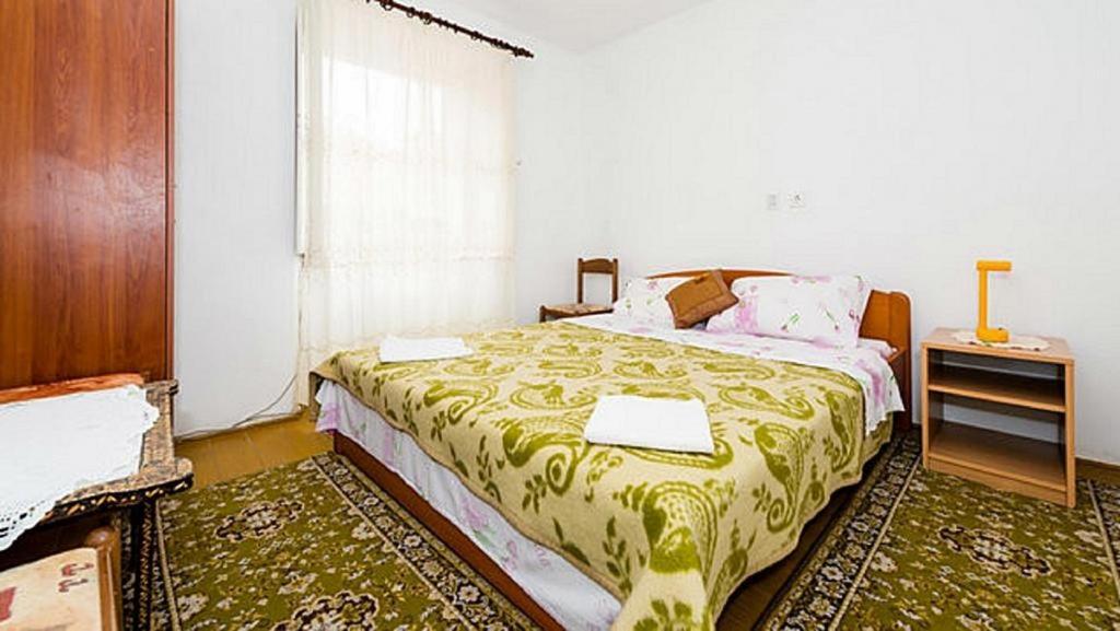 Two-Bedroom Apartment,1128880620:JPEG