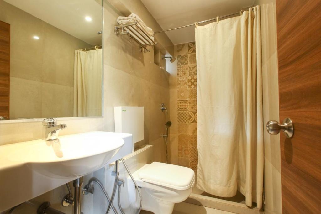 Deluxe Lake Facing Room