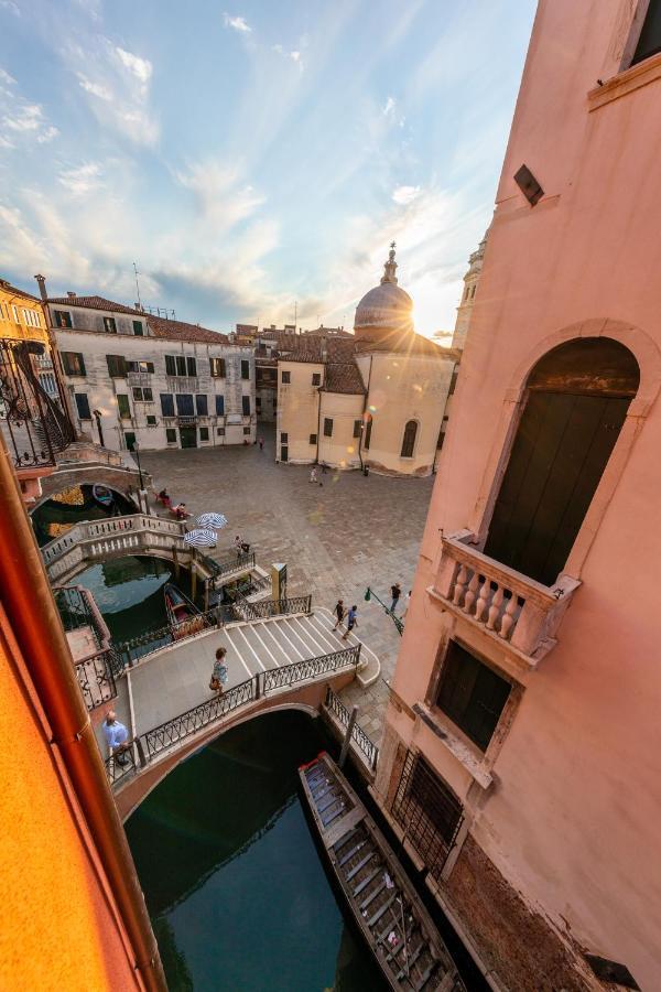 Junior Suite Canal View