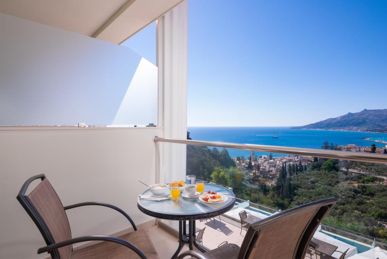 Deluxe Double or Twin Room Sea View