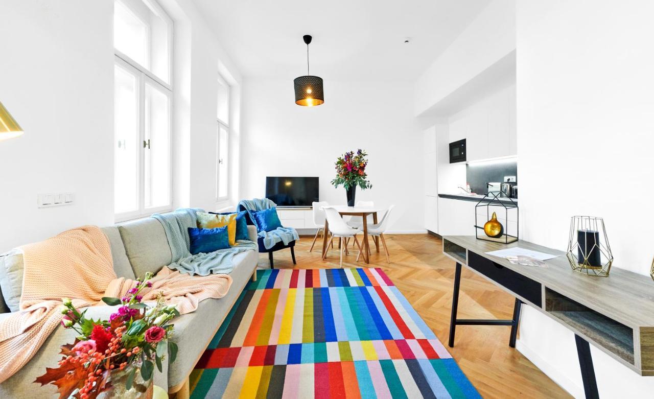 One-Bedroom Apartment,1160562888:JPEG