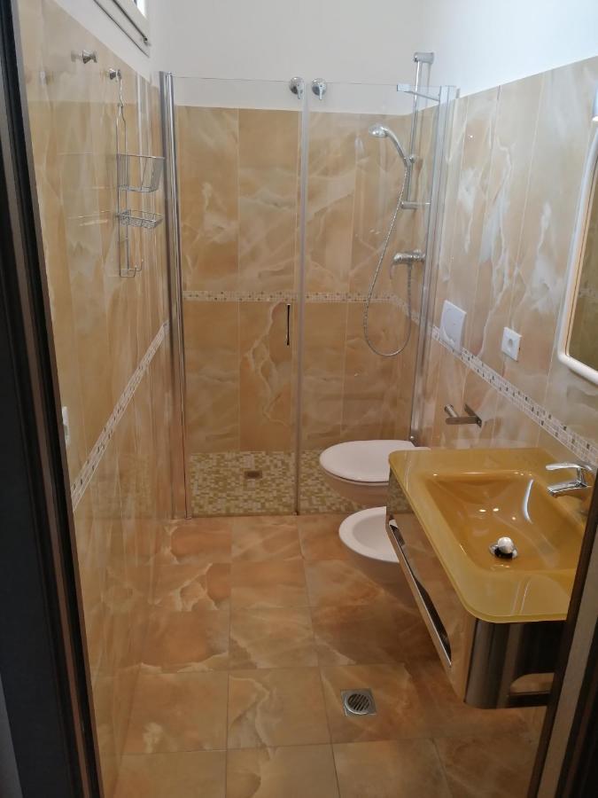 Small Double Room,1159410545:JPEG