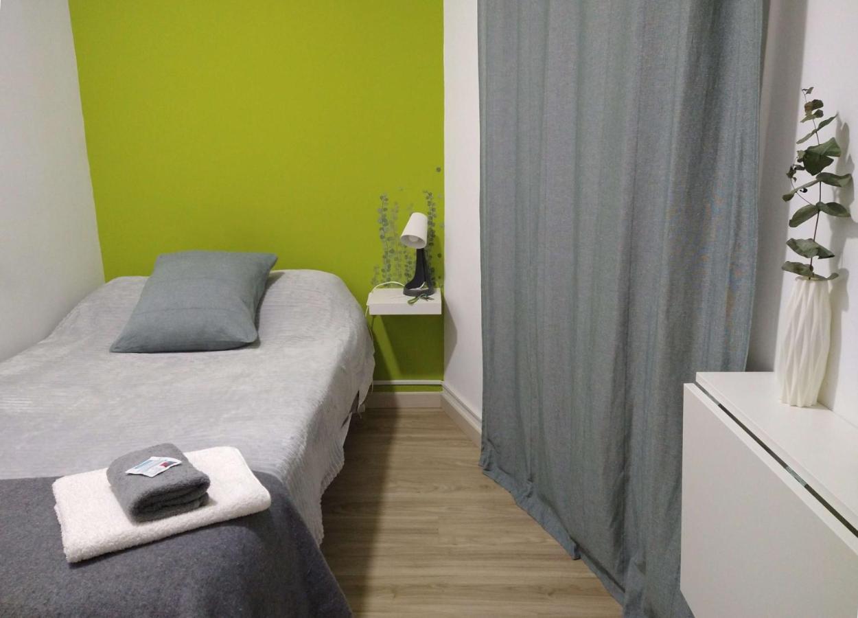Budget Single Room,1229705633:JPEG