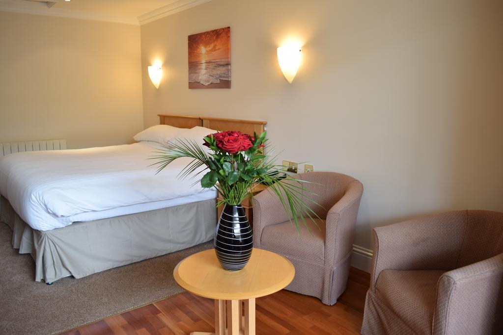 Double Atrium Room,117771271:JPEG