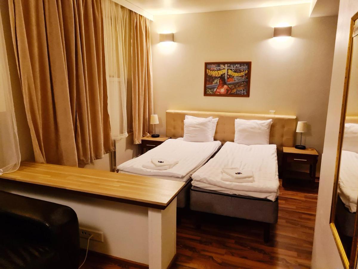 Economy Twin Room without Windows