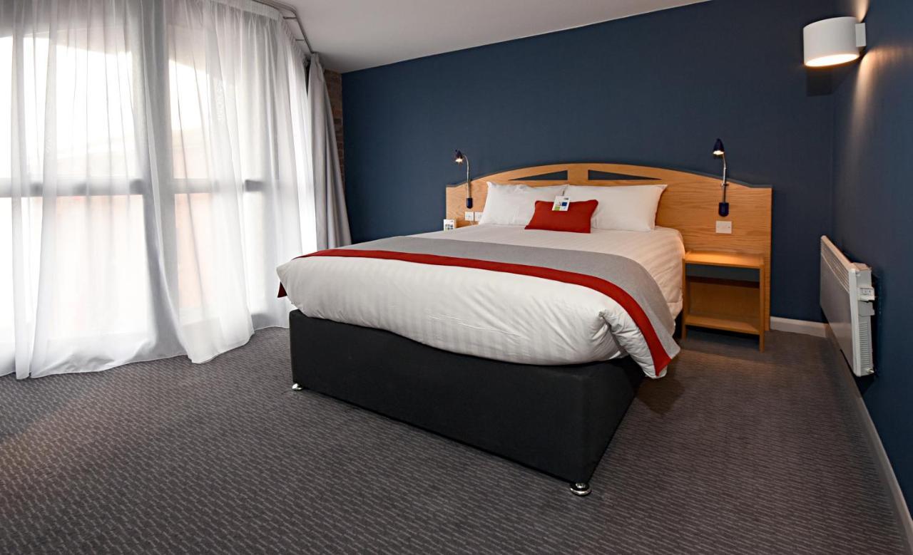 Standard Double Room with Free Hot Breakfast,1015759684:JPEG