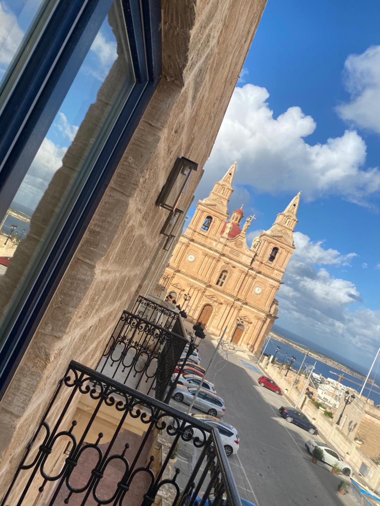 Deluxe Double Room Balcony Side Sea View
