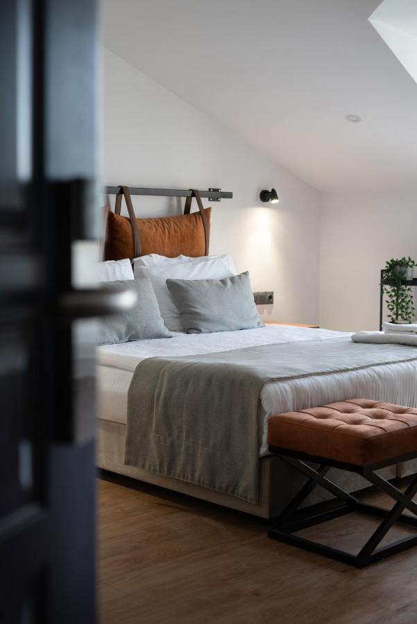 Deluxe Suite Room