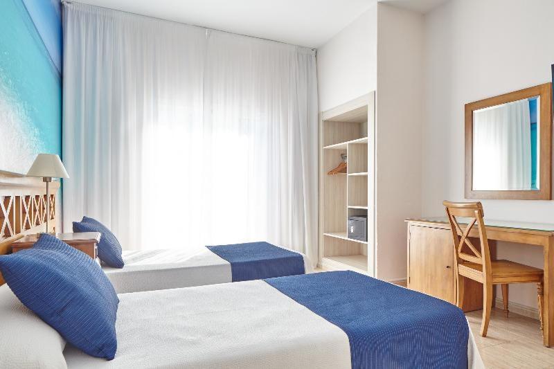 Double or Twin Room,507758385:JPEG