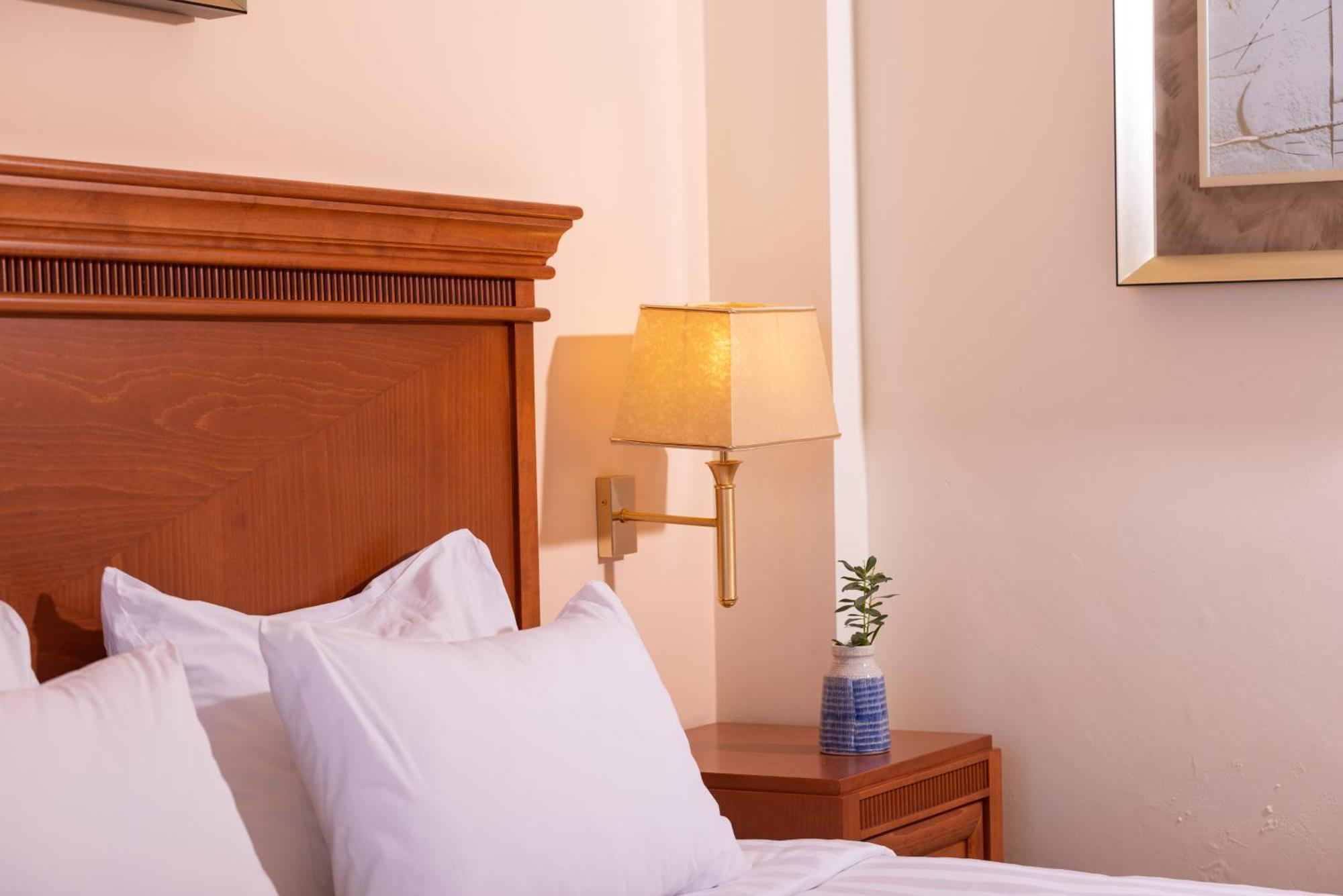 Deluxe Double or Twin Room Sea View