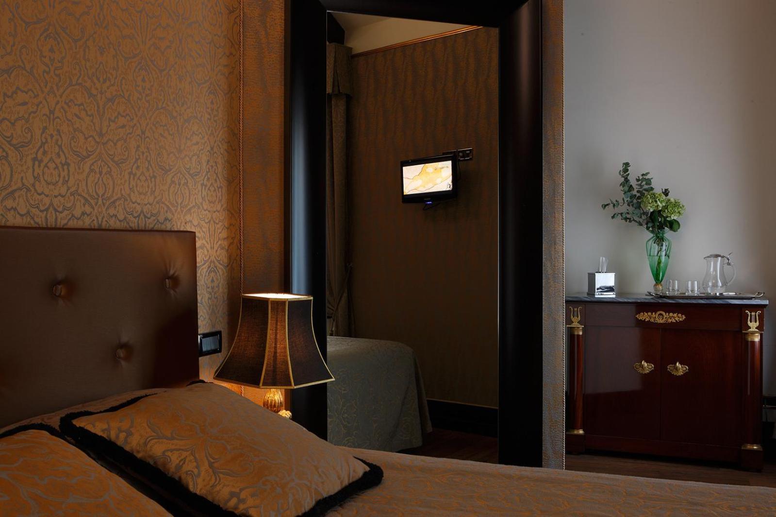 Double Room,1498994542:JPEG