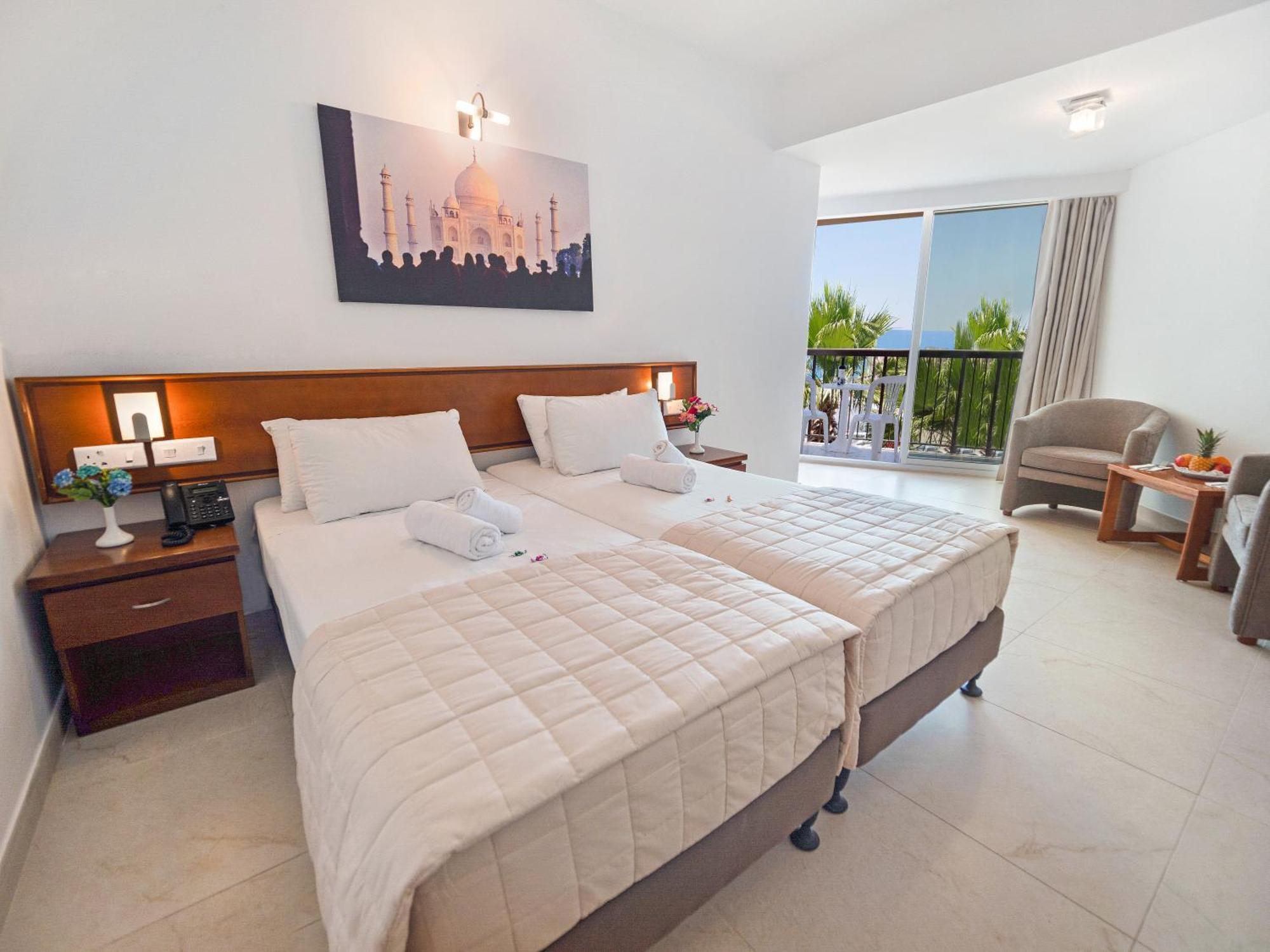 Standard Room with Side Sea View,1589335004:JPEG