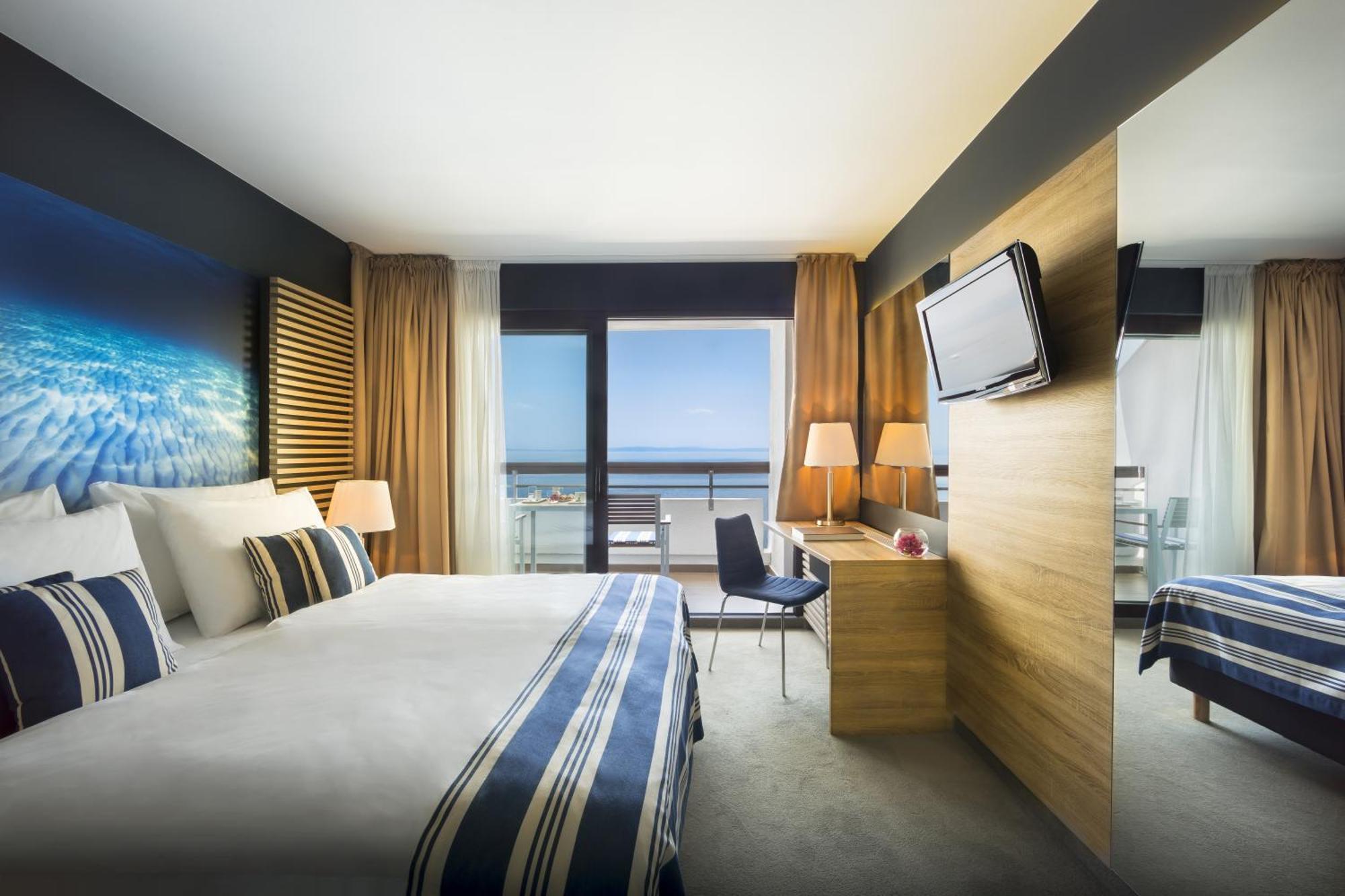 Superior Single Room with Sea View,1435692700:JPEG