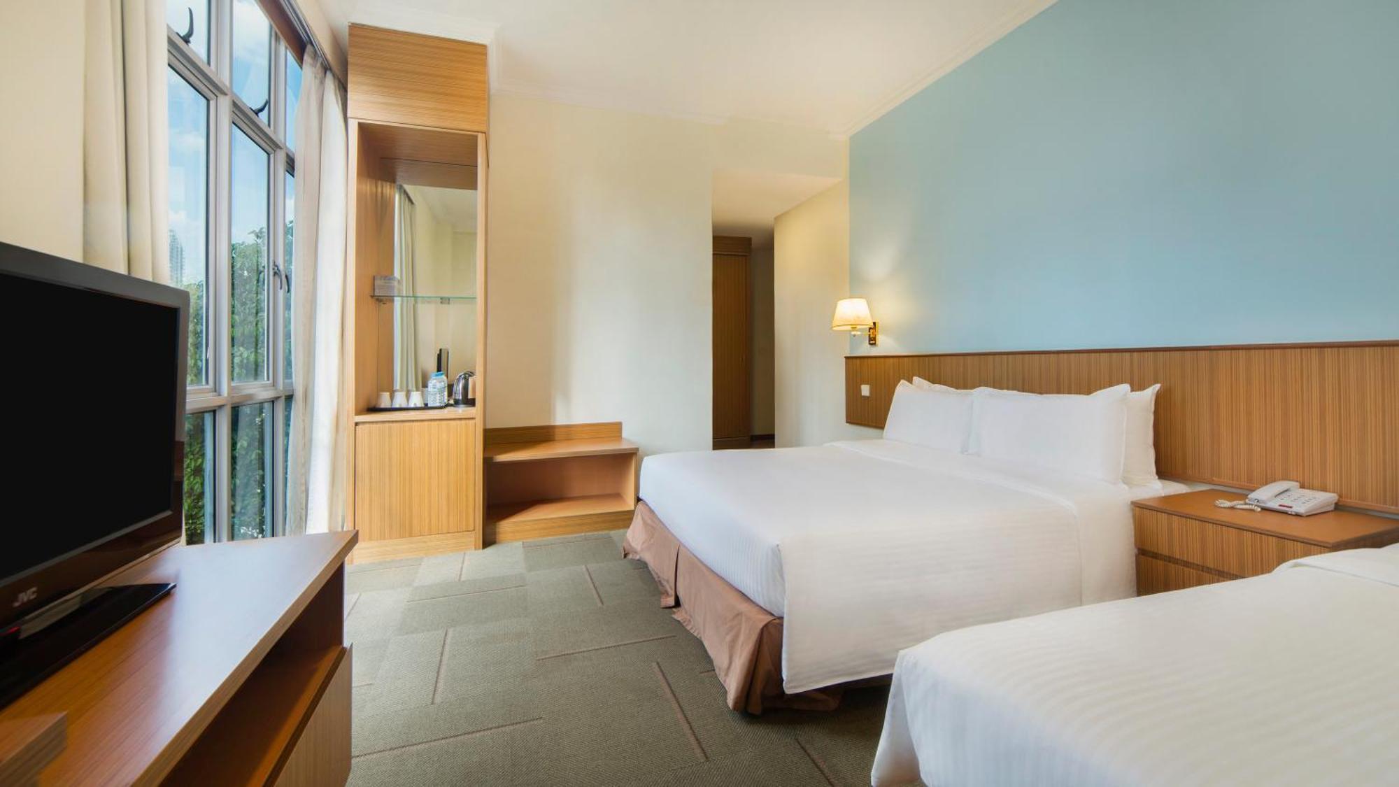 Standard Queen and Single Room,917397526:JPEG