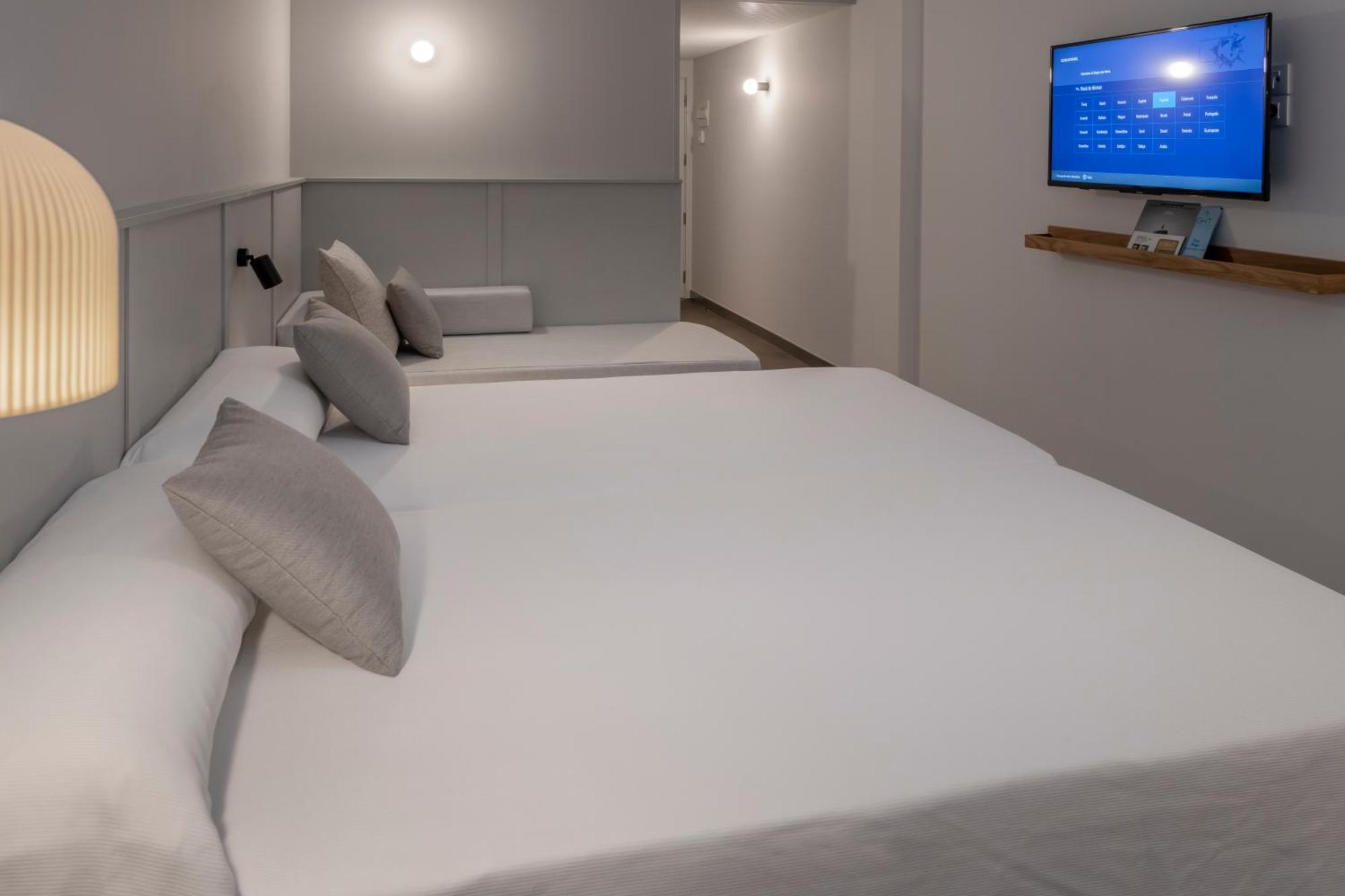 Double or Twin Room extra bed City View