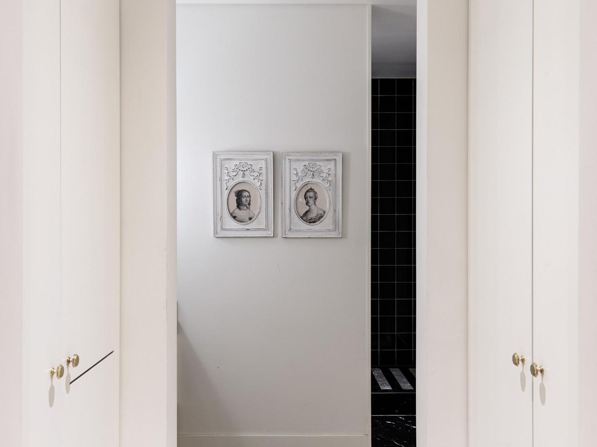Suite Principale - Vue sur Rue