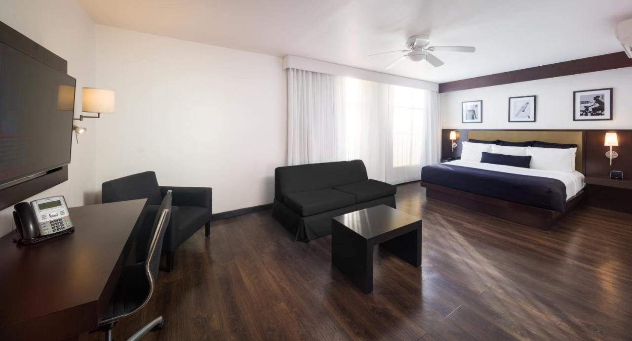 Junior King Suite,1277985118:JPEG