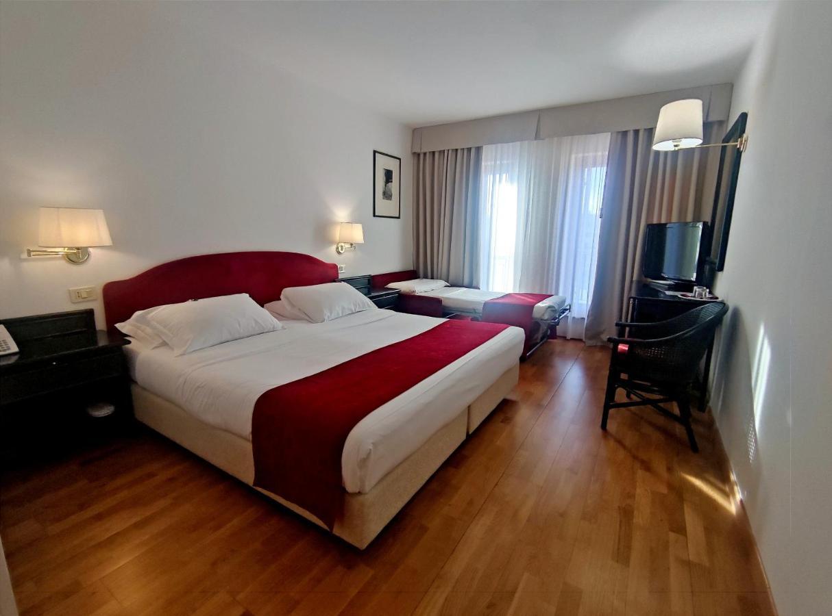 Superior Triple Room,1591482522:JPEG
