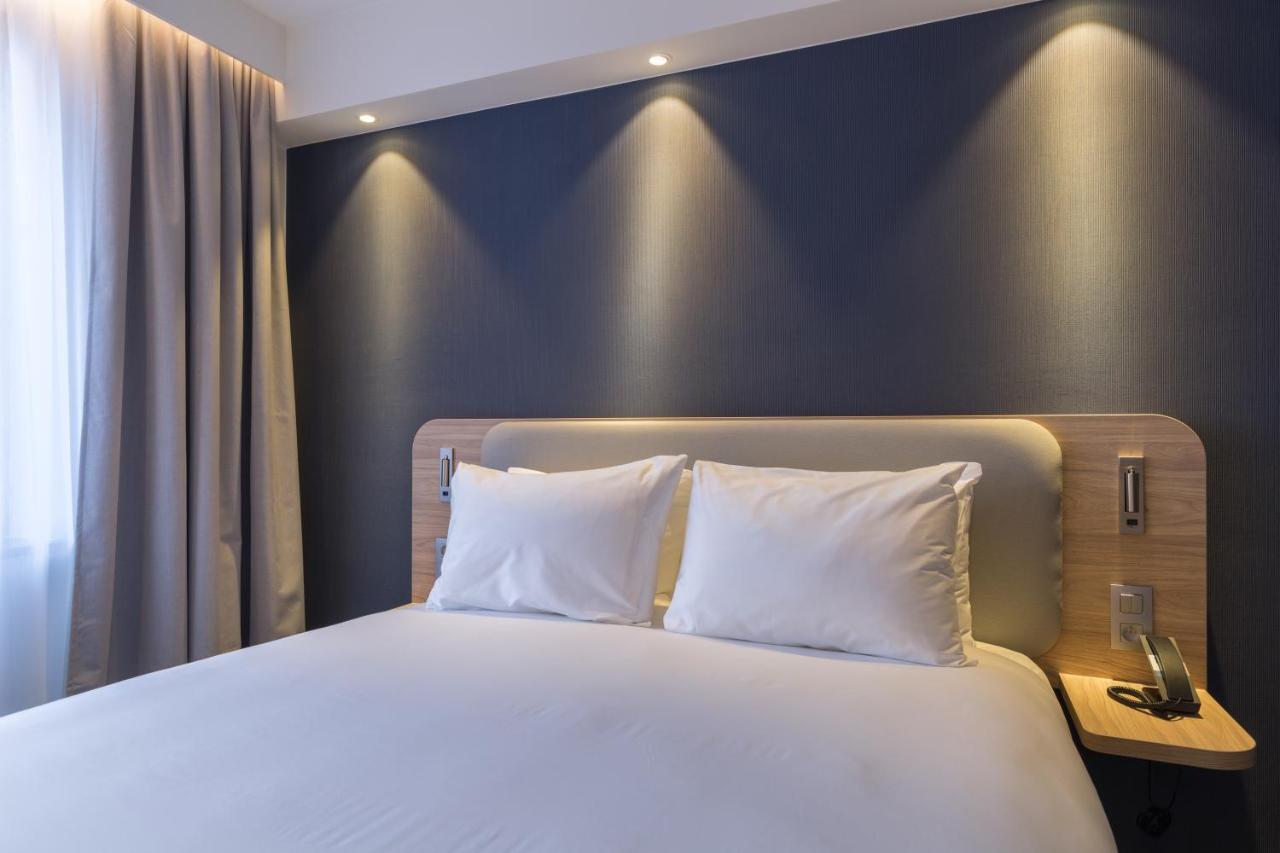 One-Bedroom Suite Sofa Bed