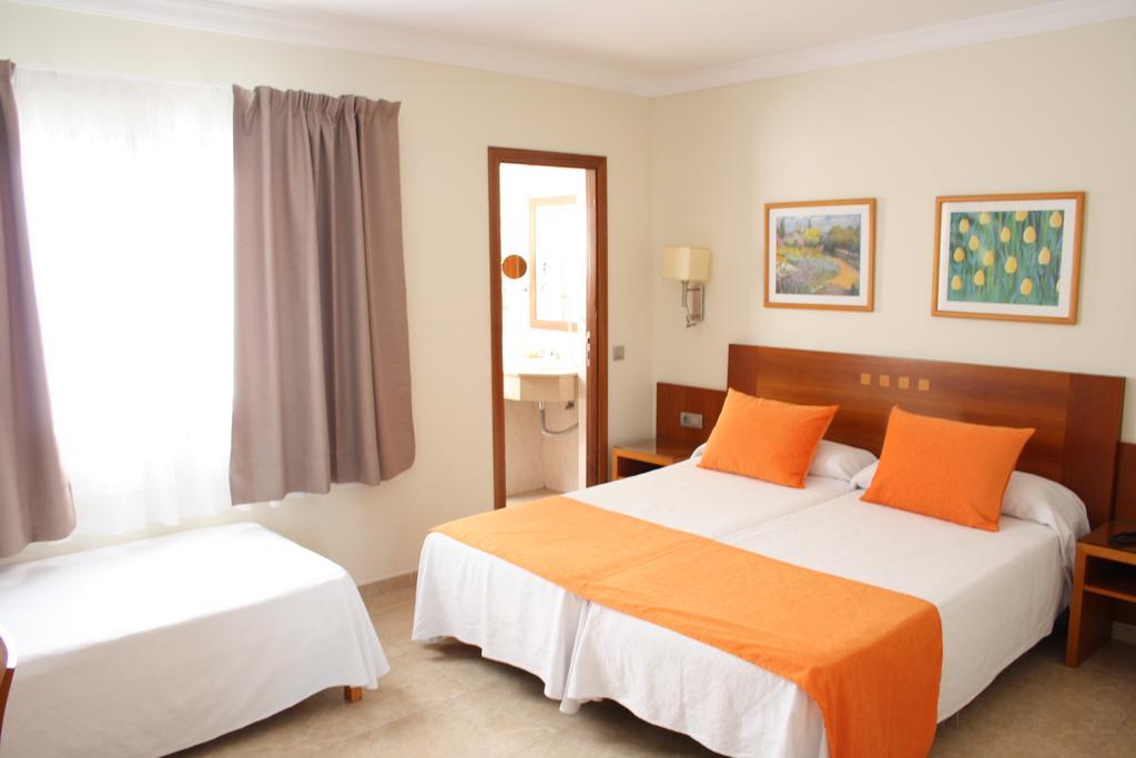 Chambre Double avec Lit d'Appoint