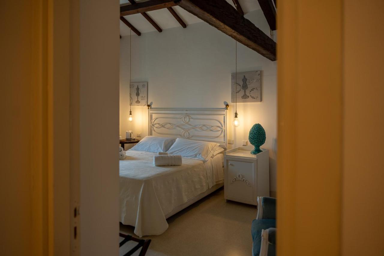 Classic Double Room,1346172182:JPEG