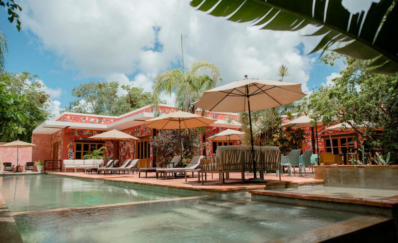 Chambre donnant sur Jardin et Piscine